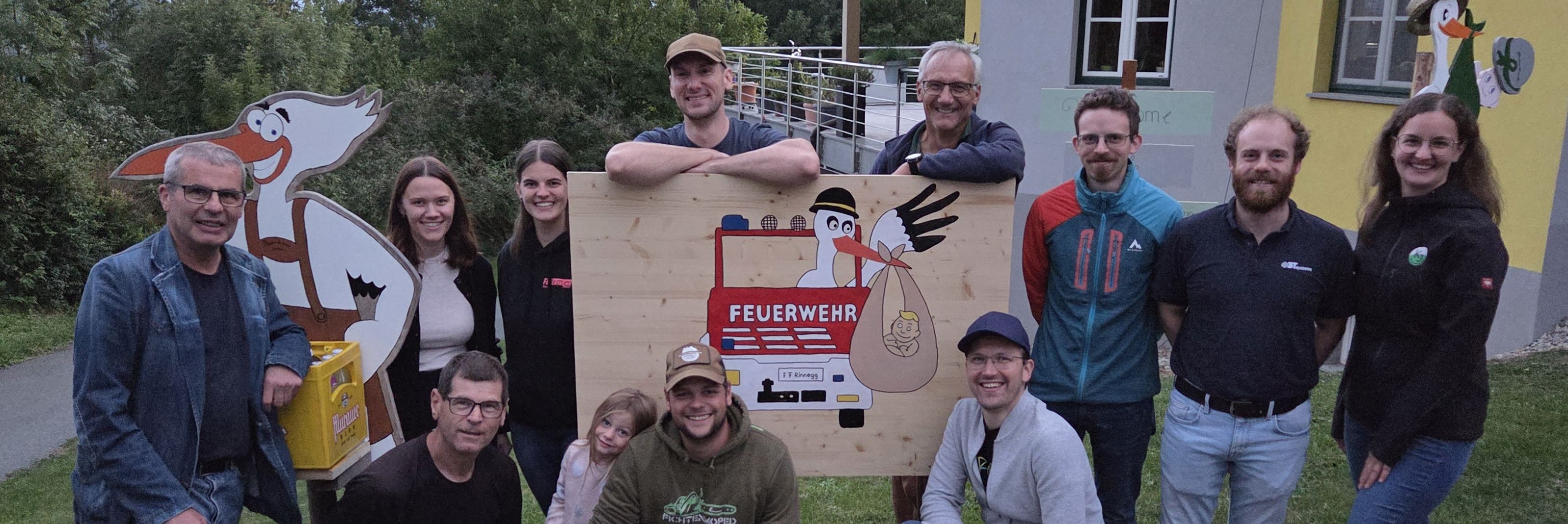 Storch aufstellen LM Christoph Paar und FF Denise Zach